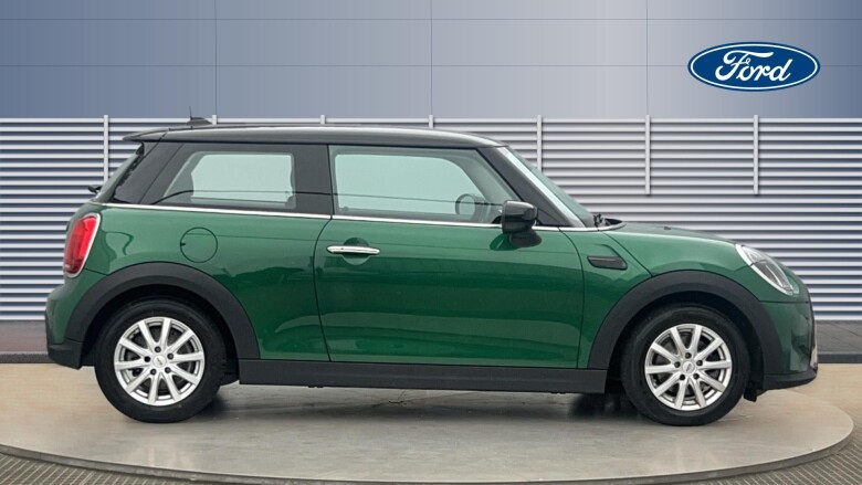 MINI Hatchback 1.5 Cooper Classic 3dr Petrol Hatchback